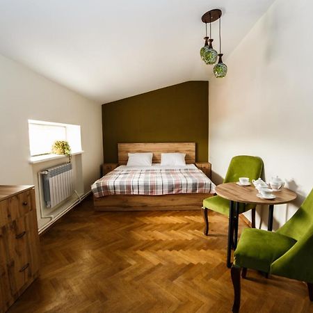 Hotel Red Castle Erywań Zewnętrze zdjęcie