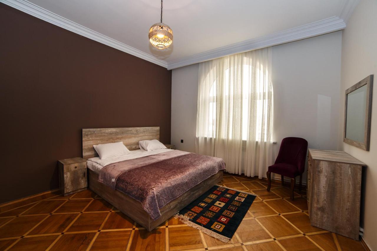 Hotel Red Castle Erywań Zewnętrze zdjęcie