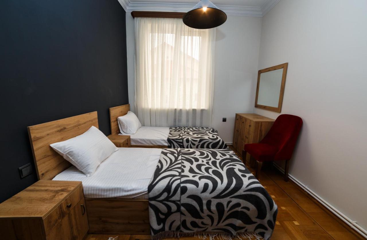 Hotel Red Castle Erywań Zewnętrze zdjęcie